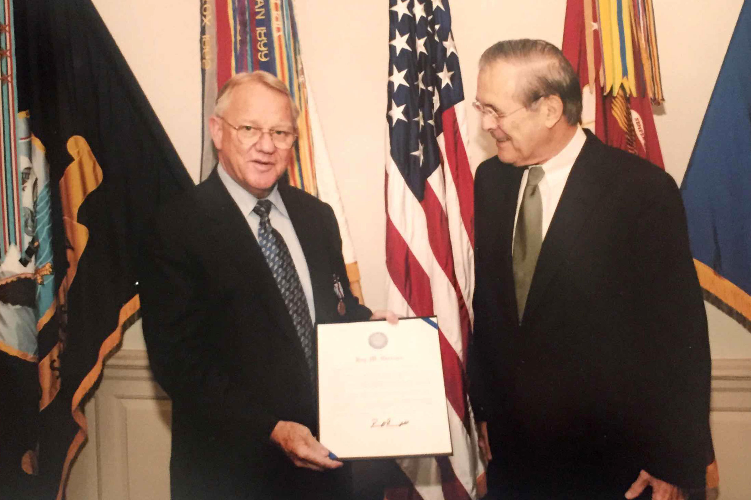 Jay-Garner-and-Donald-Rumsfeld